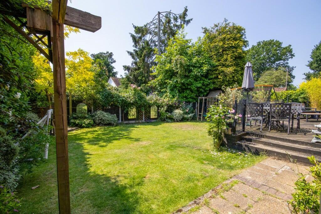 Additional image 18 of Park Avenue, Hutton, Brentwood, Essex, CM13