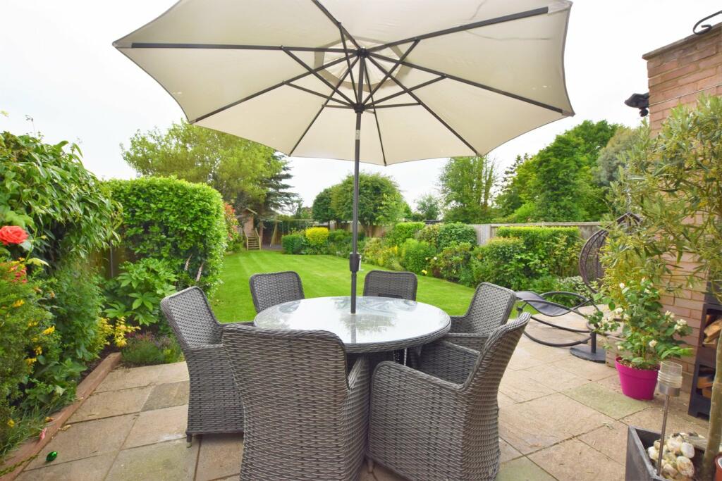 Additional image 21 of Gilmour Rise, Billericay, CM12