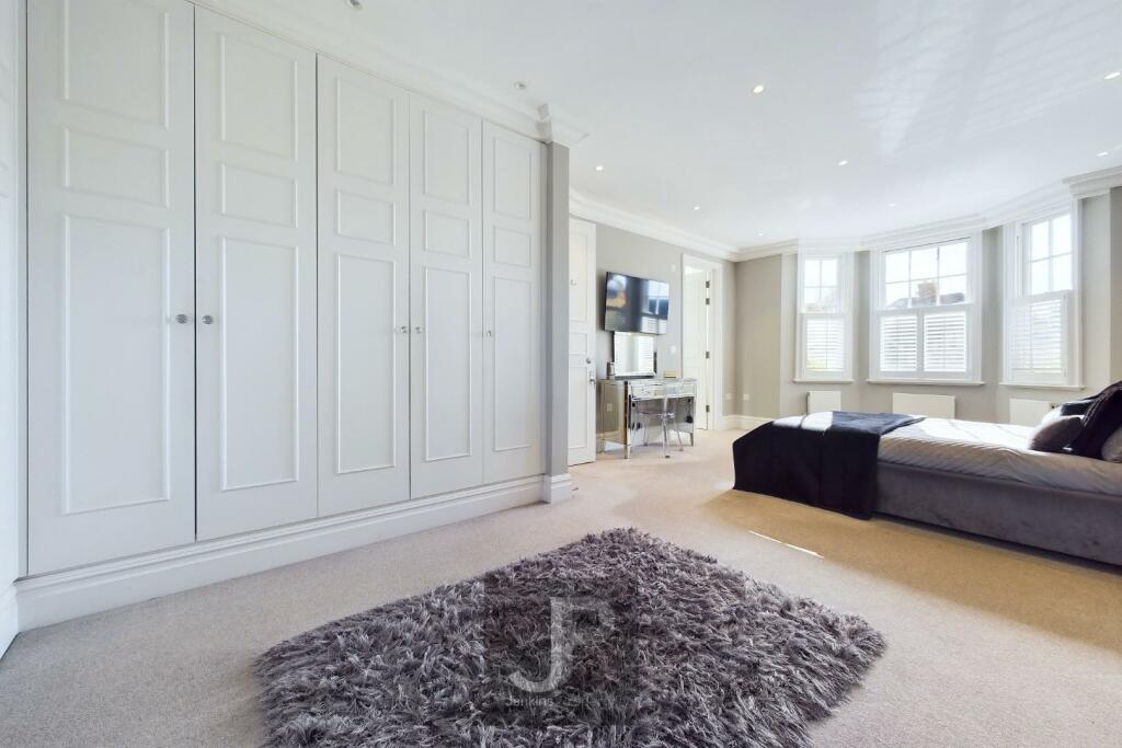 Additional image 26 of Robin Hood Road, Brentwood