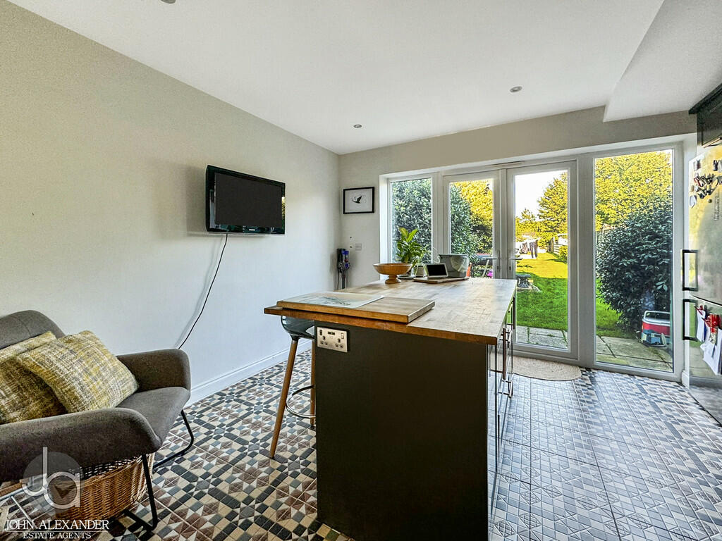 Additional image 8 of Cowdray Avenue, Colchester