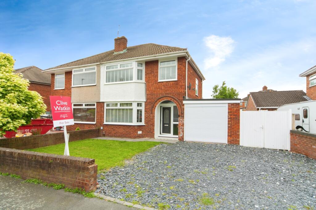 Maple Grove, Whitby, Ellesmere Port, Cheshire, CH66