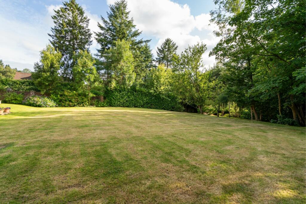 Additional image 41 of High Drive, Woldingham, CR3