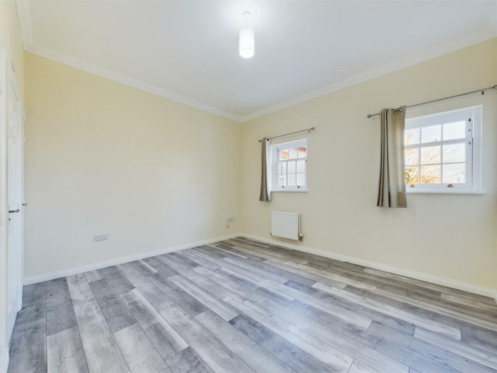 Additional image 13 of Gawton Crescent, Coulsdon