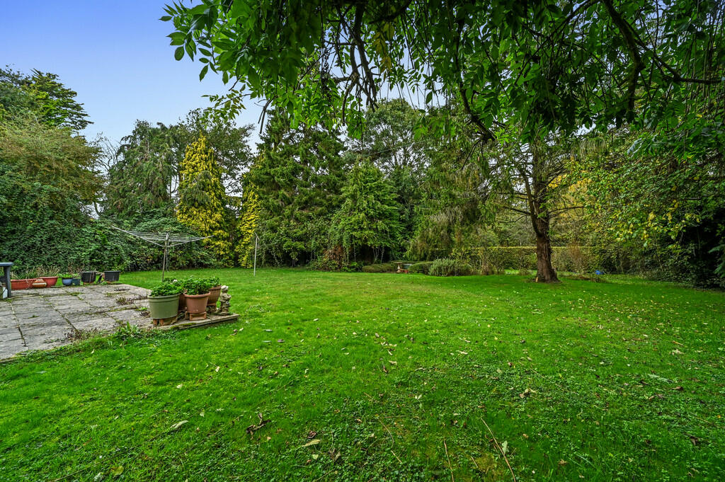 Additional image 8 of Halstead Road, Kirby Cross,