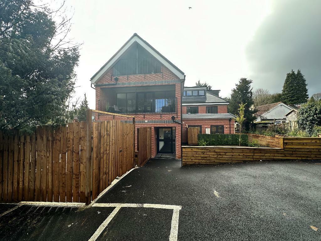 Additional image 6 of Whyteleafe Hill, Whyteleafe, CR3 0AG