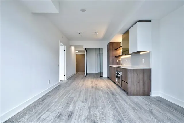 Additional image 16 of 1285 Queen St Unit 514