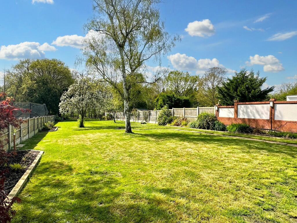 Additional image 23 of Noak Hill Road, Billericay, CM12