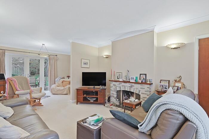 Additional image 5 of Longfields, Ongar, CM5