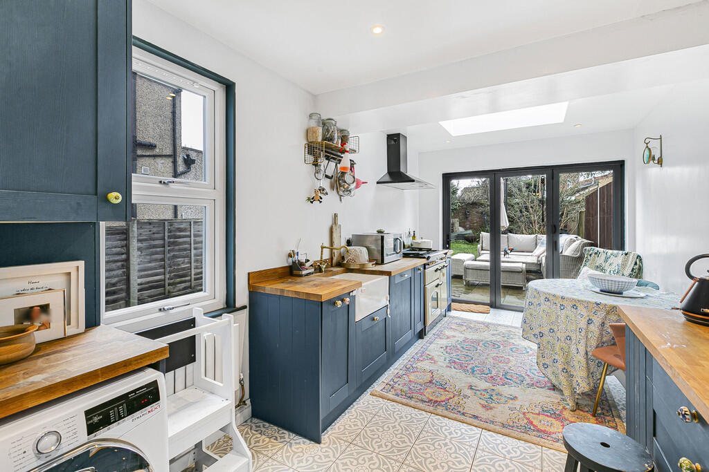 Additional image 9 of Dering Road, Croydon