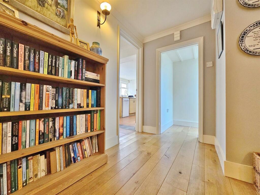 Additional image 8 of High Street, Thorpe-Le-Soken