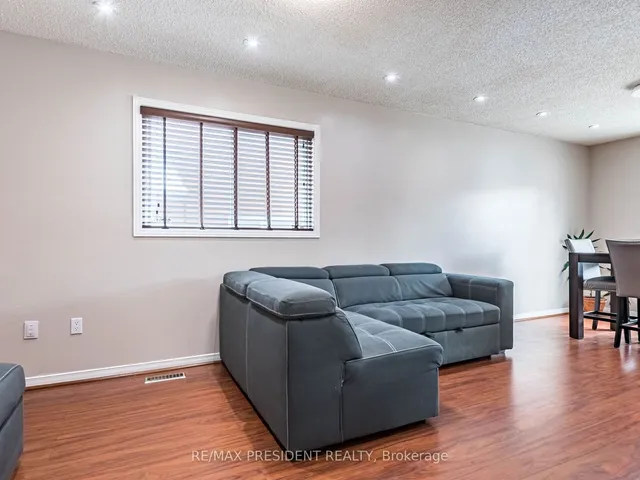 Additional image 6 of 42 Ural Circ