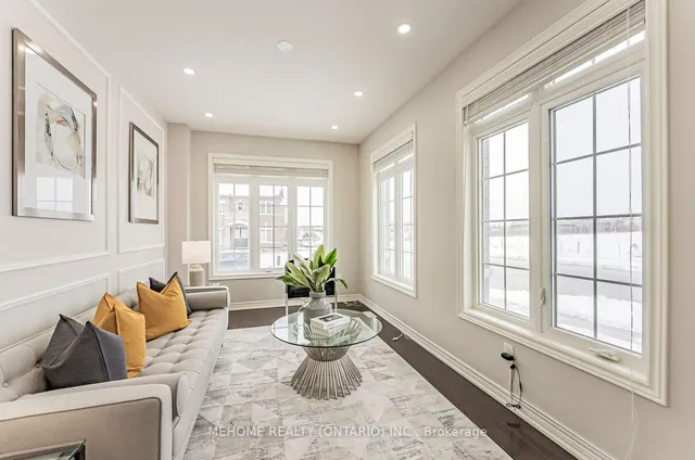 Additional image 10 of 351 Royal West Dr