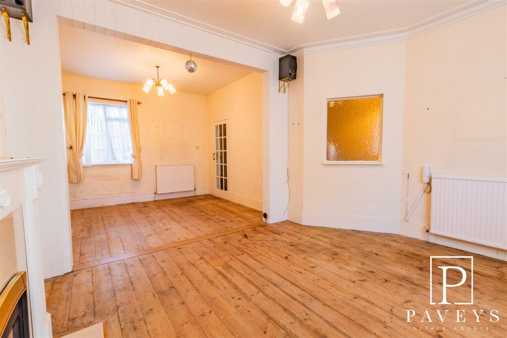 Additional image 3 of New Pier Street, Walton On The Naze