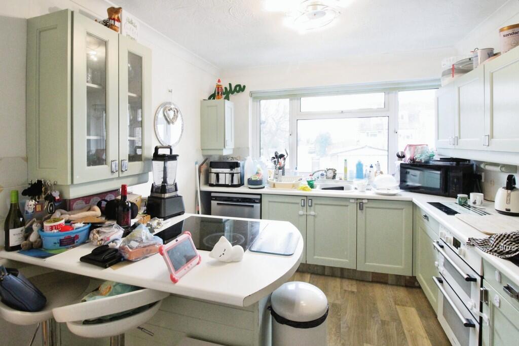 Additional image 6 of Beehive Chase, Brentwood