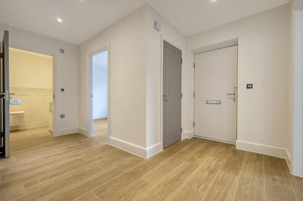 Additional image 16 of The Oak, Ash View, Takeley, Essex