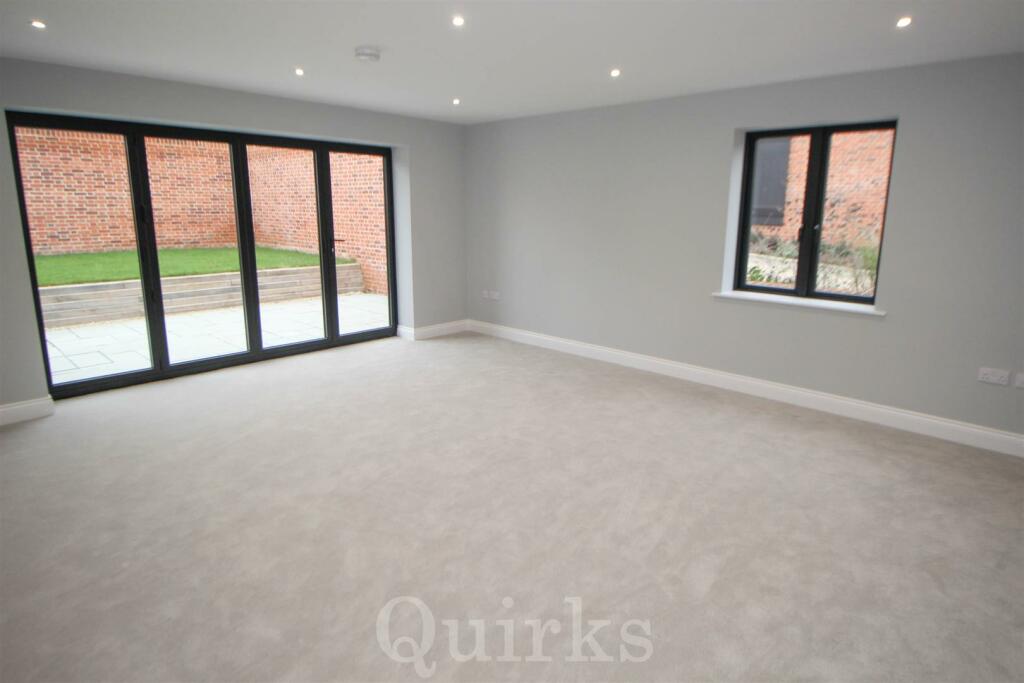 Additional image 16 of Park Lane, Ramsden Heath, Billericay