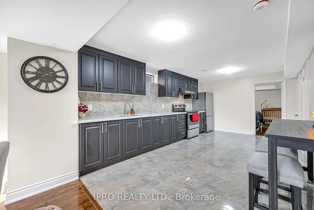 Additional image 18 of 66 Barr Cres