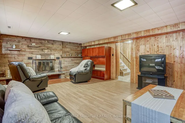 Additional image 32 of 29 Broadlands Blvd