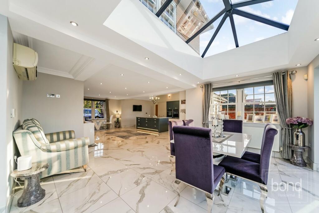 Additional image 4 of Southend Road, Howe Green, Chelmsford, CM2