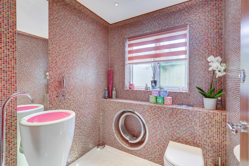 Additional image 37 of Cliff Way, Frinton-on-Sea