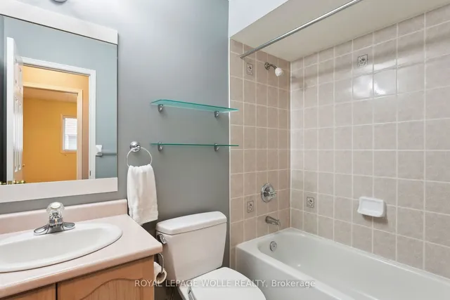 Additional image 24 of 165 Cresthaven Rd