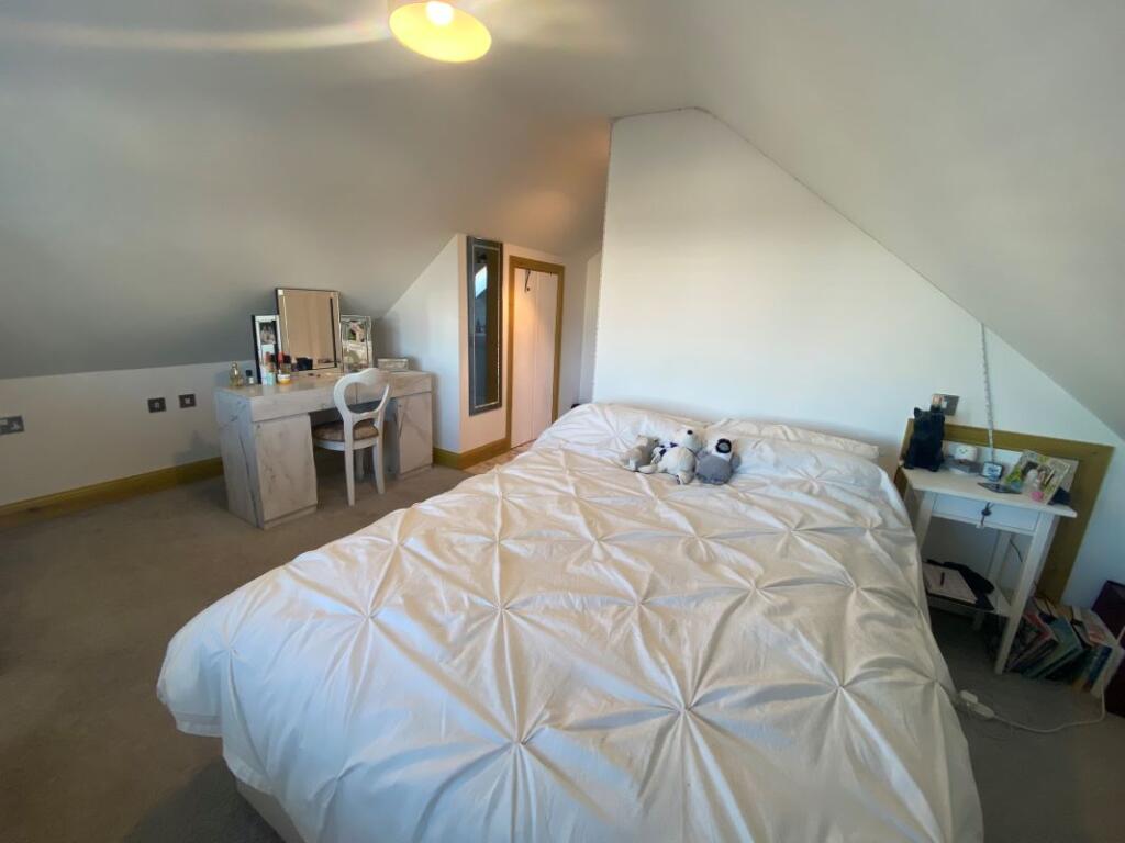 Additional image 10 of 37 Eastern Promenade, Point Clear Bay, Clacton-on-Sea, Essex, CO16 8LG