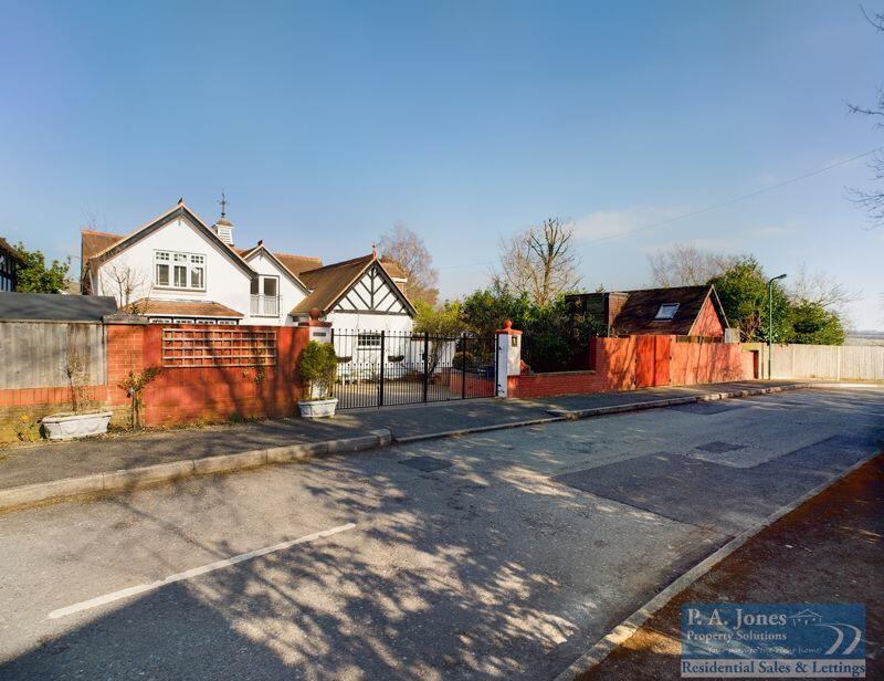 Additional image 25 of HIGHVIEW, CATERHAM