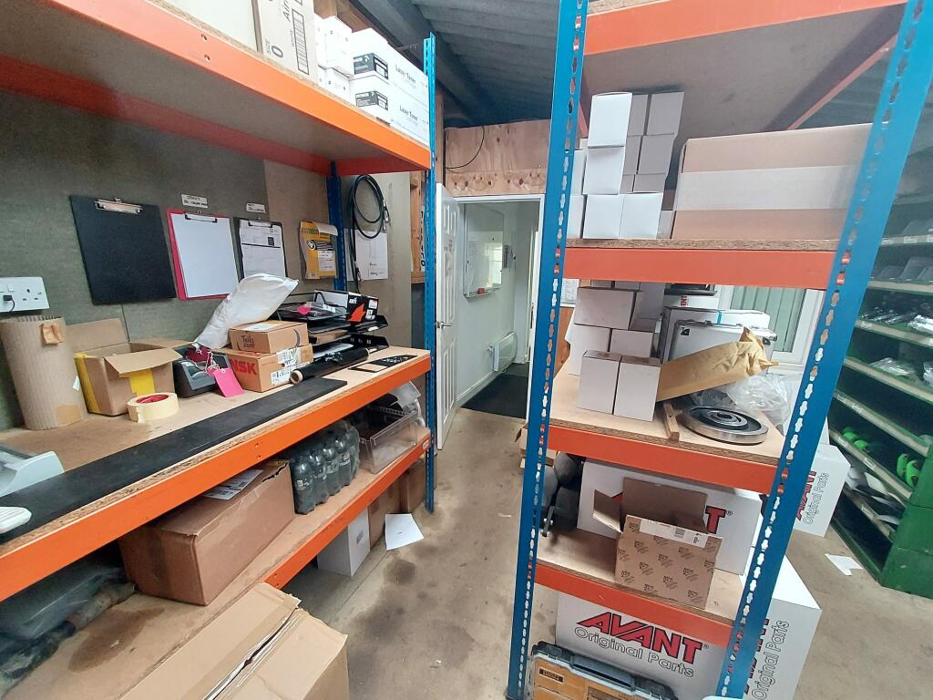 Additional image 4 of Dunmow