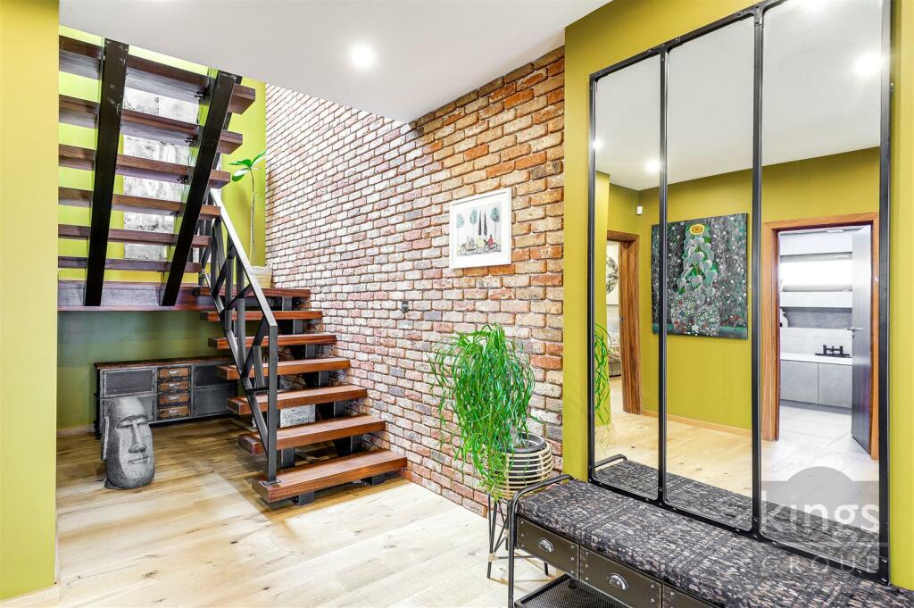 Additional image 8 of Hawkenbury, Harlow