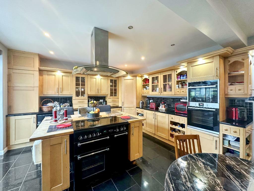 Additional image 2 of Queenhill, South Croydon, CR2 8DW