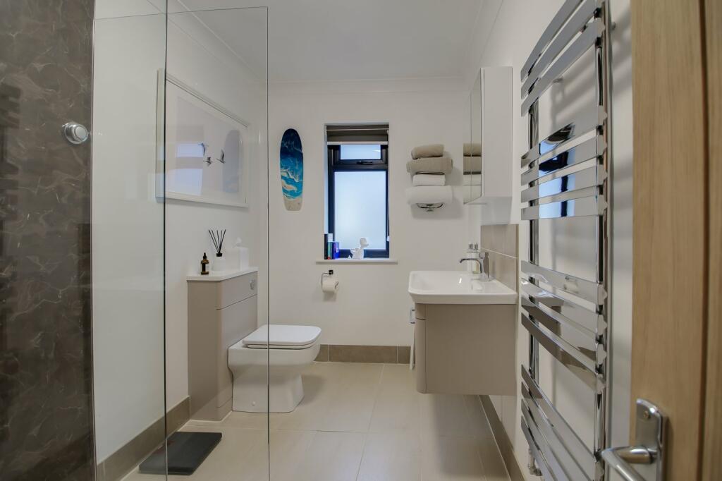 Additional image 17 of Eastern Promenade, Point Clear Bay, Essex, CO16