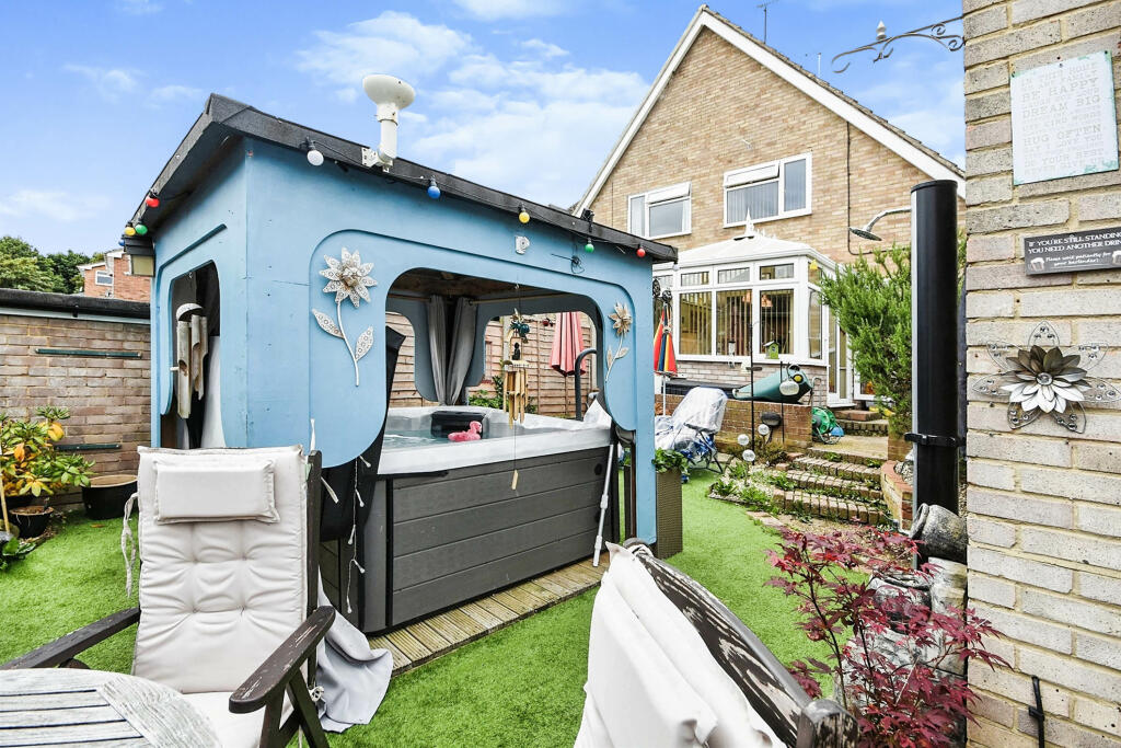 Additional image 12 of Graysmead, Sible Hedingham, Halstead