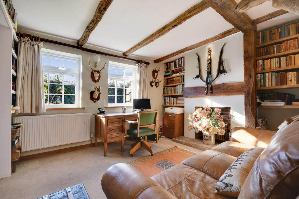 Additional image 4 of Coxtie Green Road, Pilgrims Hatch, Brentwood