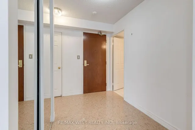 Additional image 10 of 28 Empress Ave Unit 1011