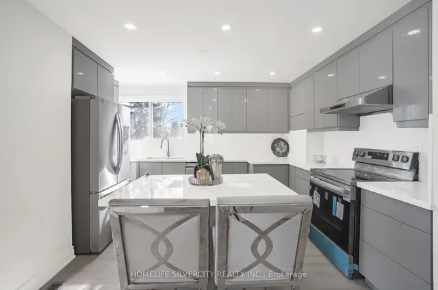 Additional image 8 of 168 Folkstone Cres