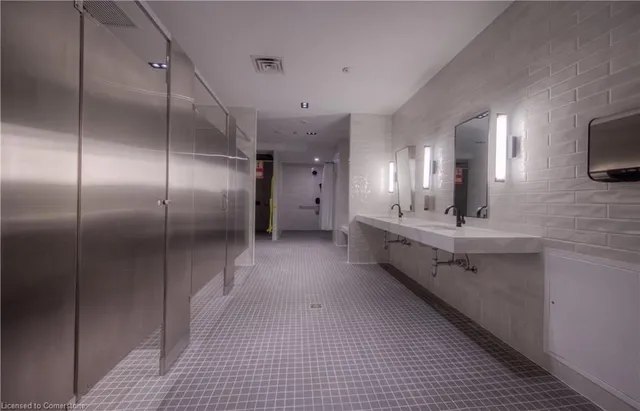 Additional image 26 of 15 Wellington St Unit 2804