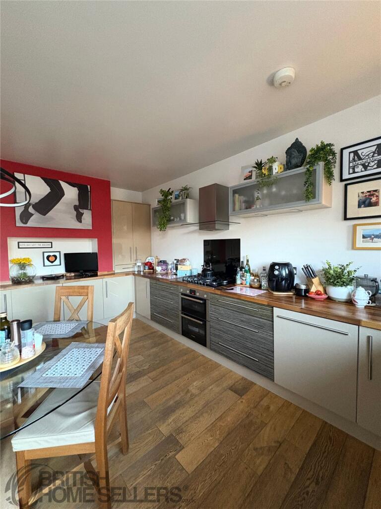 Additional image 40 of Kings Parade, Holland-on-Sea, Clacton-on-Sea, Essex, CO15