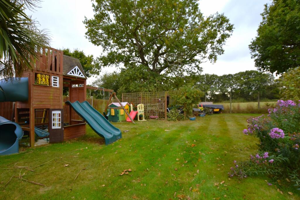 Additional image 39 of Park Lane, Ramsden Heath, Billericay, CM11