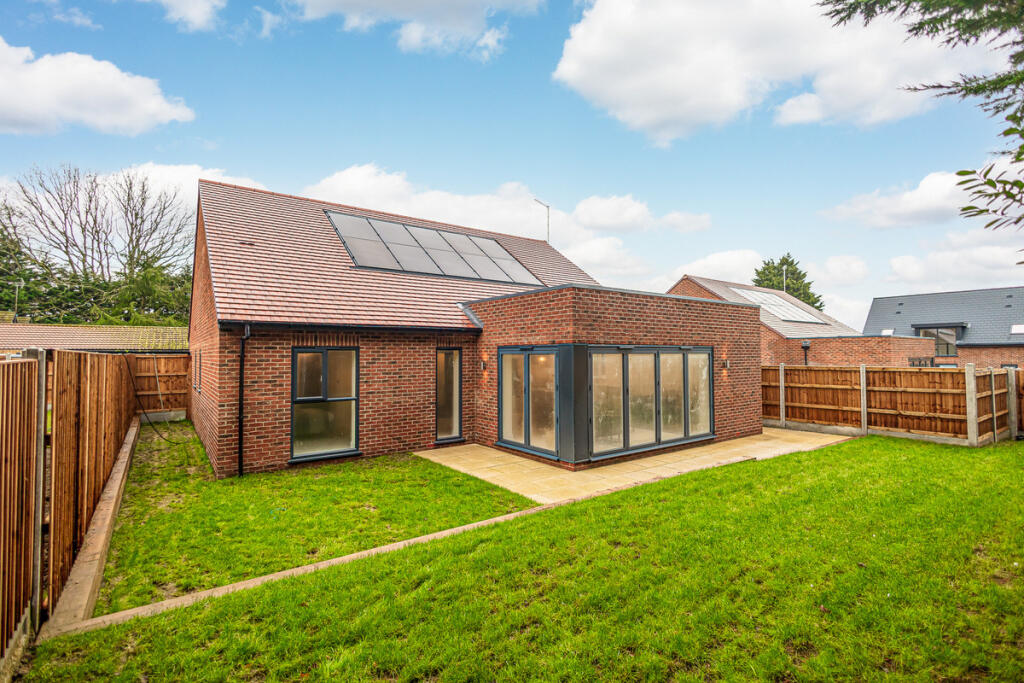 Additional image 24 of Tottenhoe North Drive, Brentwood, CM13