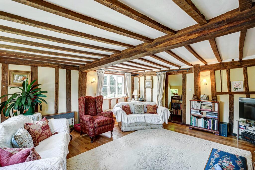 Additional image 17 of Doddinghurst Road, Pilgrims Hatch, CM15