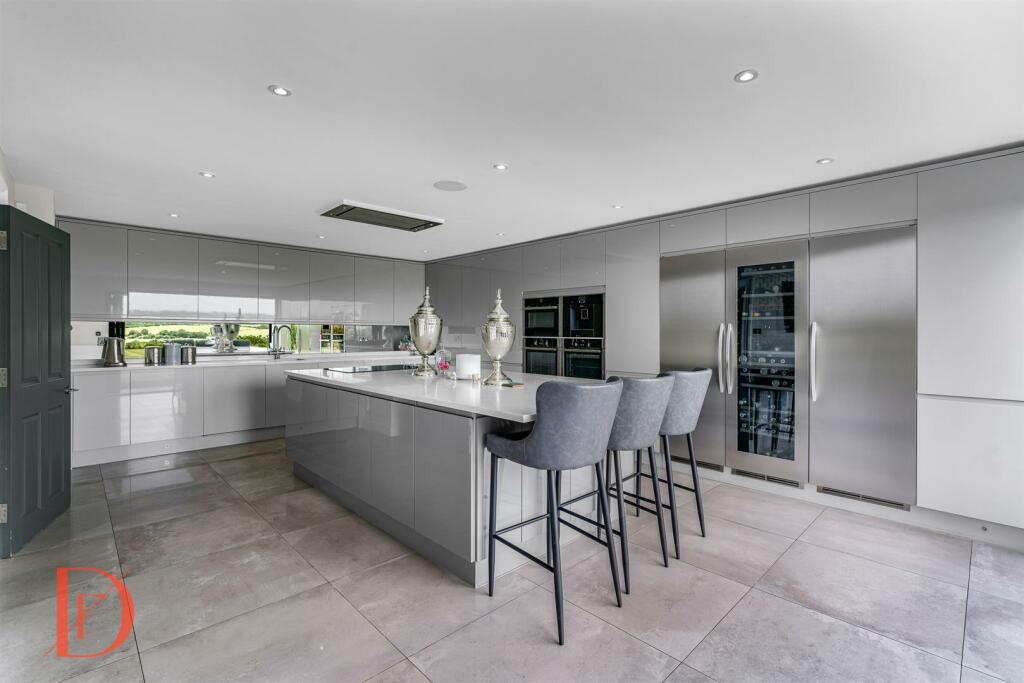 Additional image 12 of Coopersale Lane, Theydon Bois