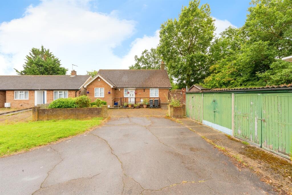 Additional image 14 of Parkfields, Roydon, Harlow