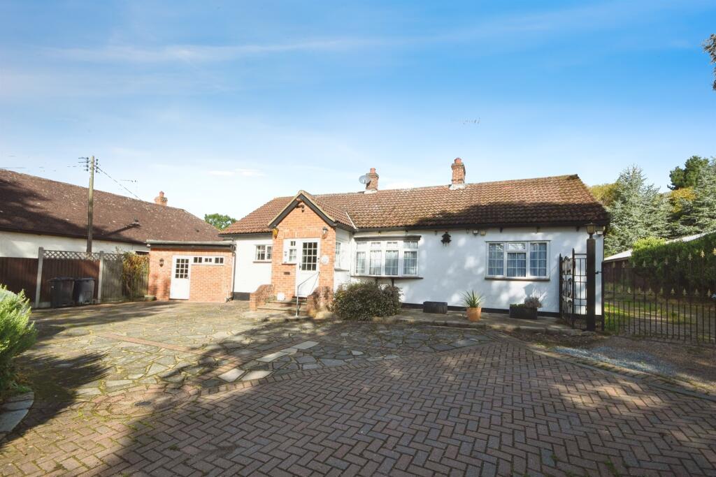 Additional image 13 of Hatch Road, Pilgrims Hatch, Brentwood