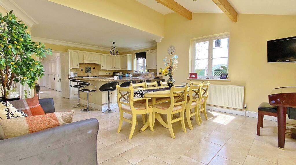 Additional image 14 of Third Avenue, Frinton-On-Sea