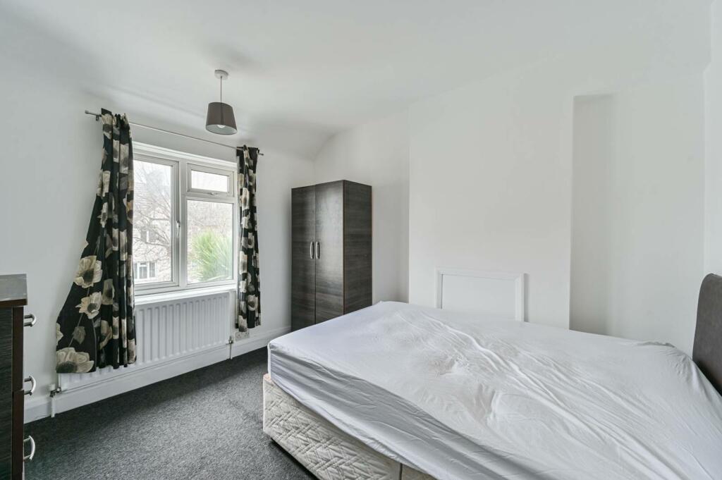 Additional image 6 of Turner Avenue, Mitcham, CR4