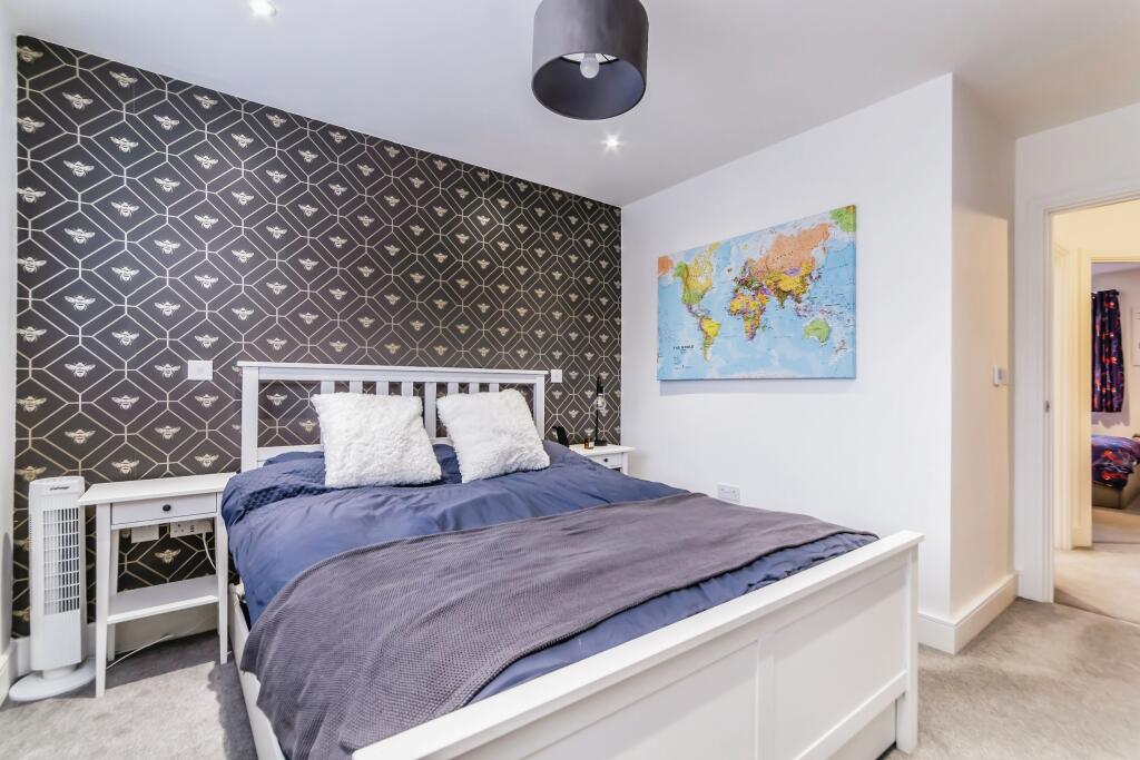 Additional image 14 of Gatiers Lane, Caterham, Surrey, CR3
