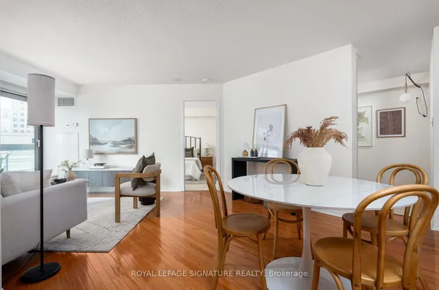 Additional image 20 of 10 Yonge St Unit 413