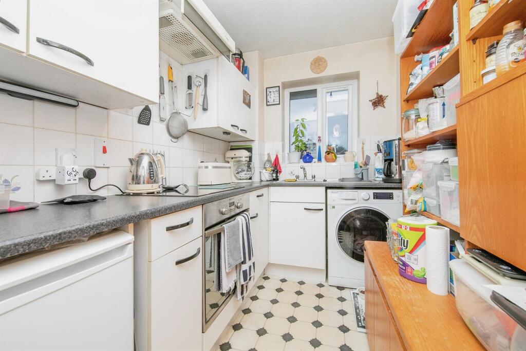 Additional image 3 of Nicholsons Grove, Colchester