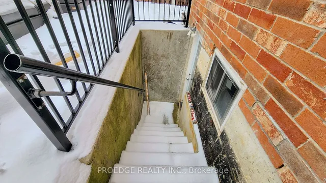 Additional image 15 of 31 Luella Cres