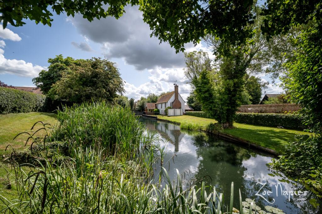 Additional image 4 of Bocking